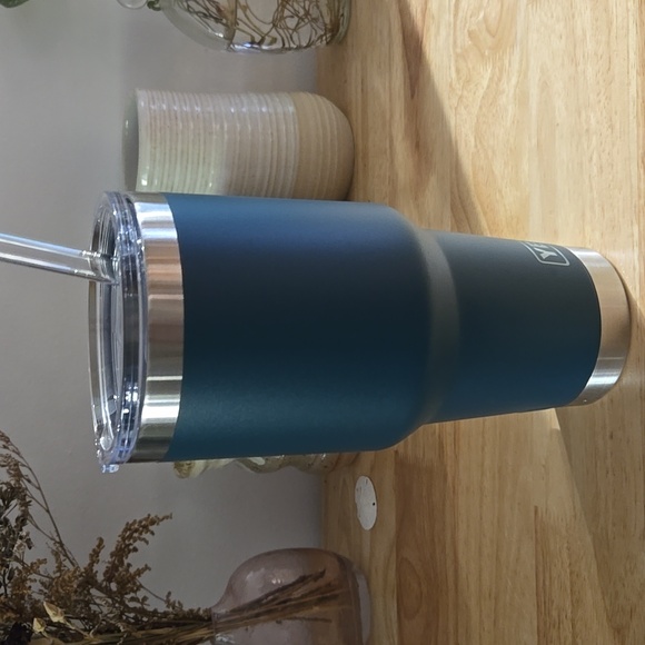 YETI Agave Teal Tumbler with Handle 35 Oz - Picture 4 of 7